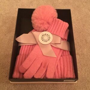 New in Box BCBGeneration Pink Hat and Glove Set